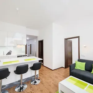 Near Centre With Parking Place Prag