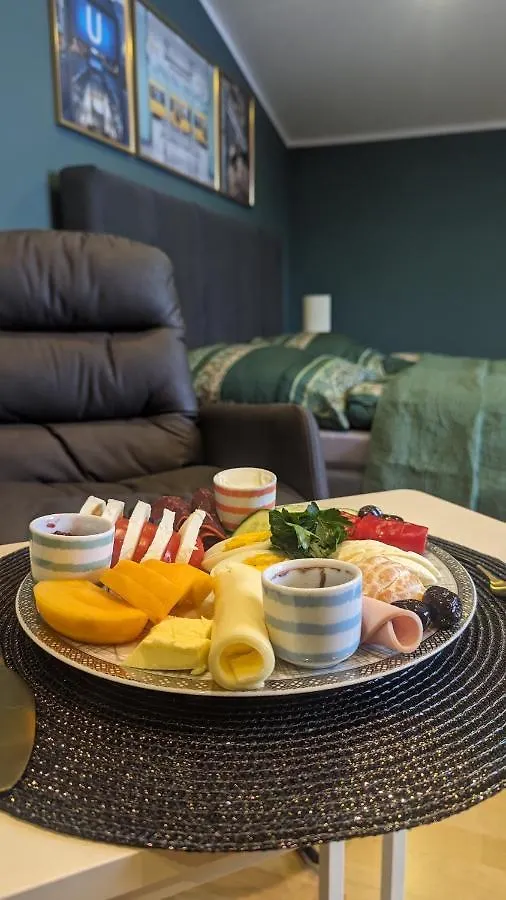 3 Rooms - Zimmervermietung Naehe Flughafen Ber - Gratis Wlan, Parken & Netflix